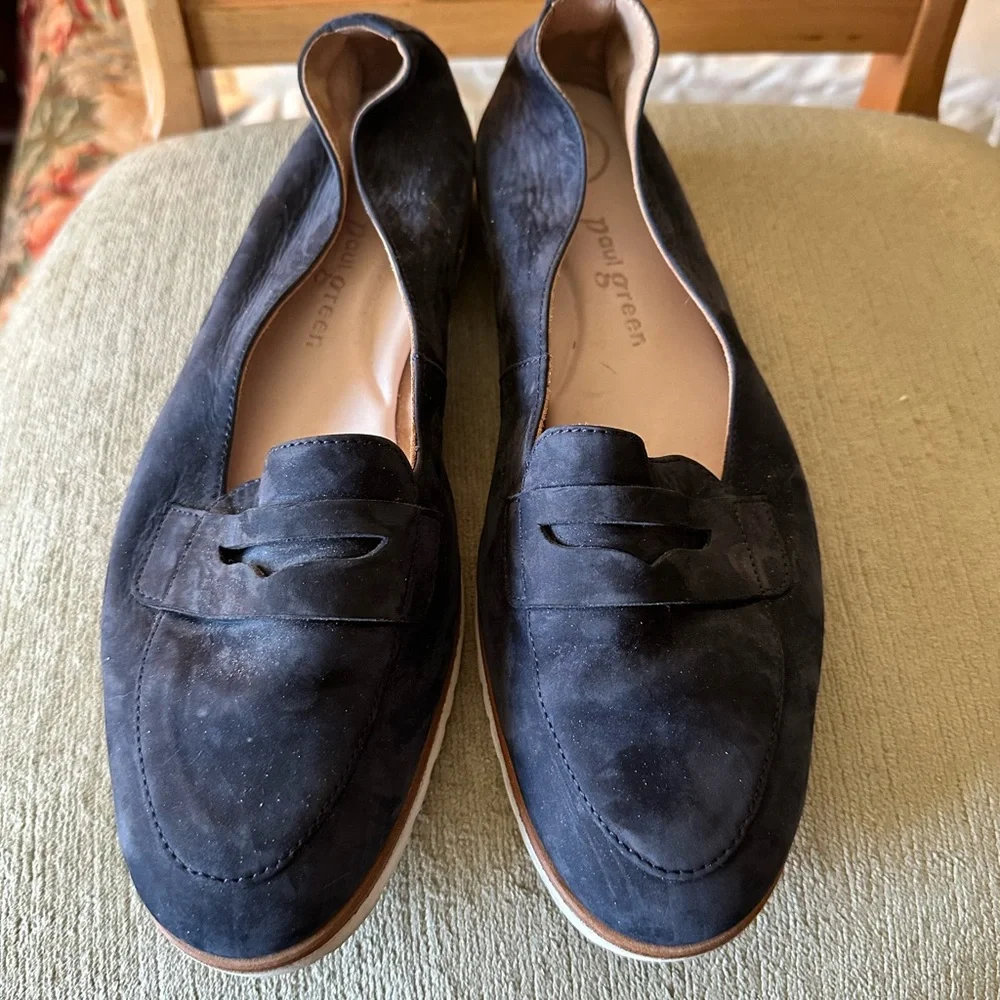 Paul Green Carmela size 9.5 navy suede Loafers Slip-On